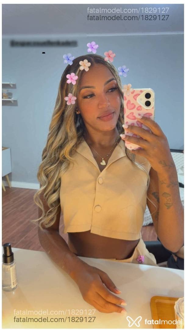 Acompanhante mulher loira (o) de olhos castanhos em Ituiutaba - Jhennifer