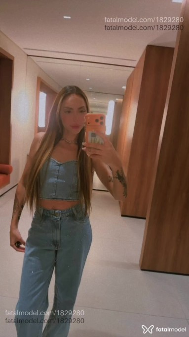 Acompanhante mulher loira (o) de olhos castanhos em Porto Alegre - Brenda