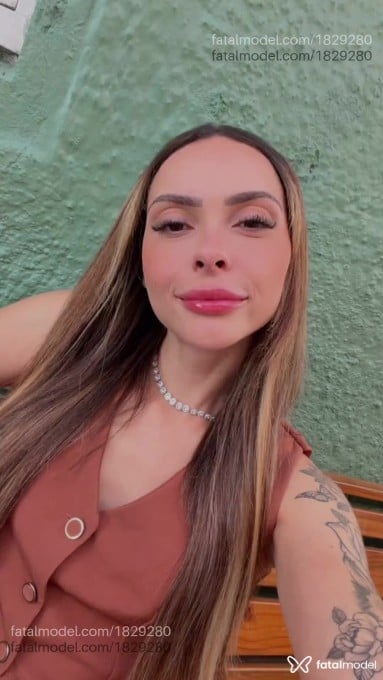 Acompanhante mulher loira (o) de olhos castanhos em Porto Alegre - Brenda