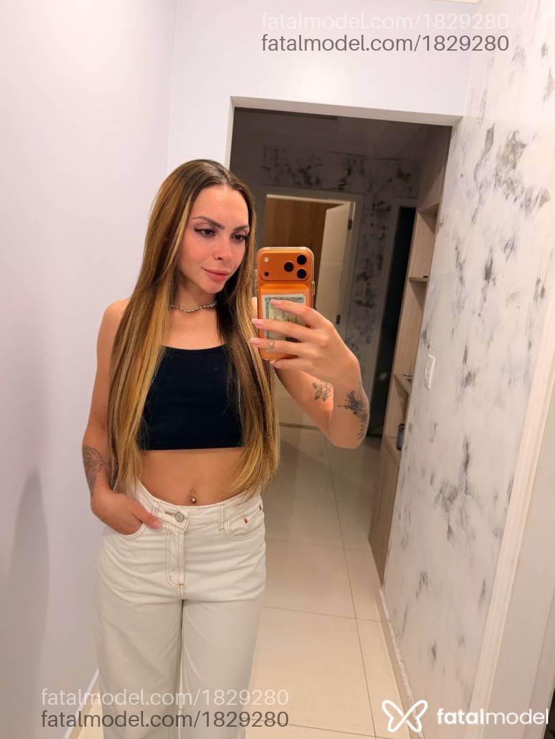 Acompanhante mulher loira (o) de olhos castanhos em Porto Alegre - Brenda