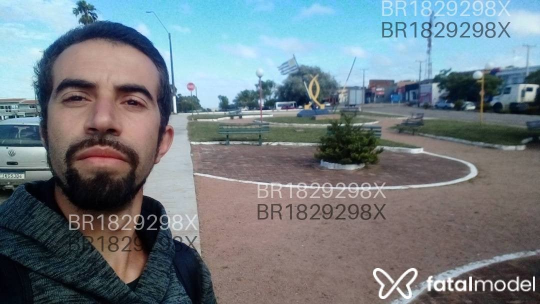 Acompanhante homem com cabelo castanho de olhos castanhos em Pelotas Acompanhante homem com cabelo castanho de olhos castanhos em Pelotas - Ale Consertomasso