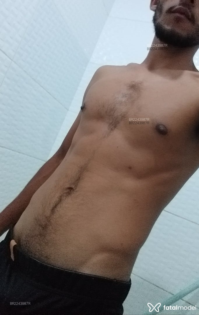 Acompanhante homem morena (o) de olhos castanhos em Aparecida de Goiânia - Marcelo Silva