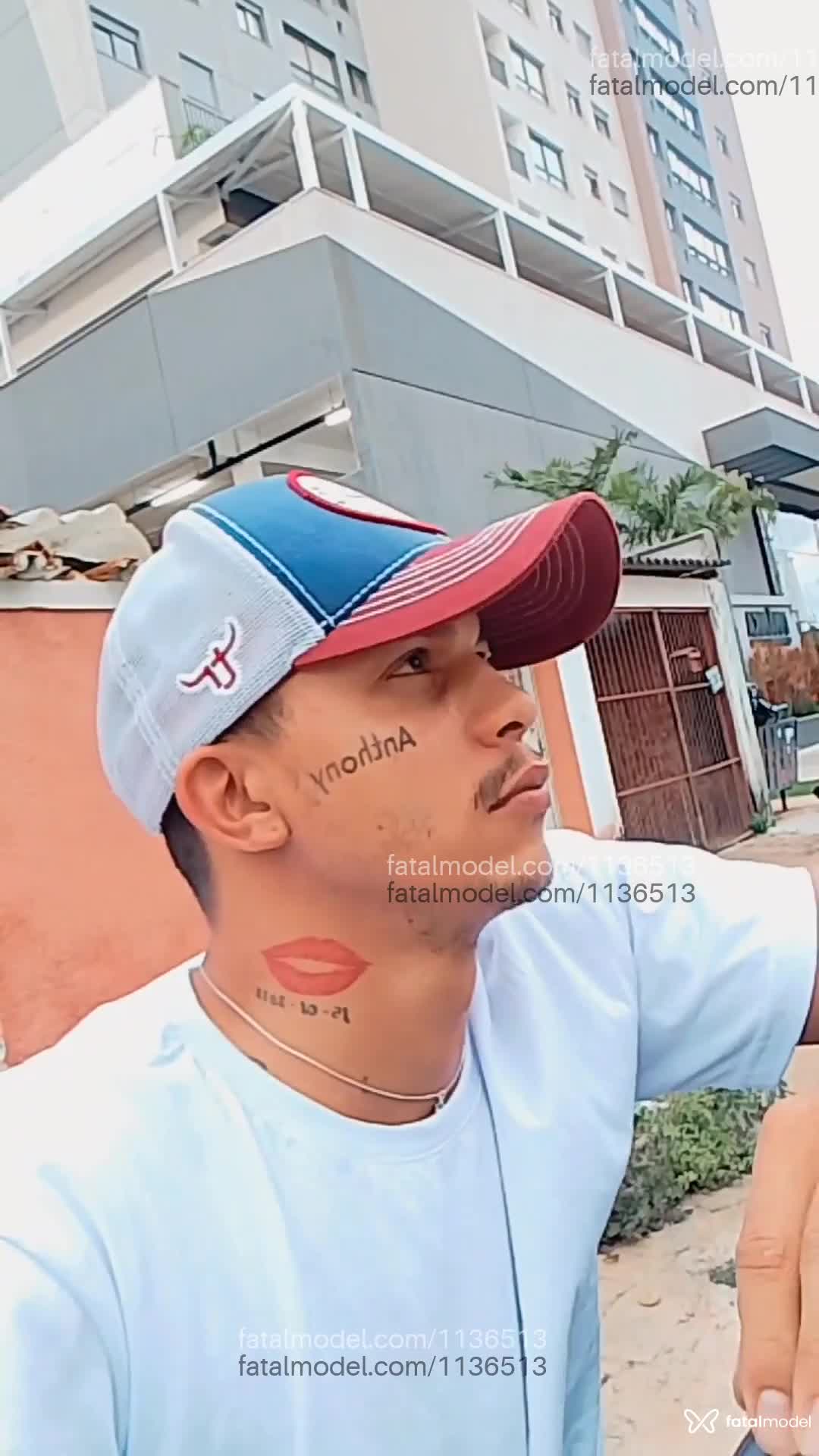 Acompanhante homem morena (o) de olhos castanhos em Goiânia - Wallysomeskema