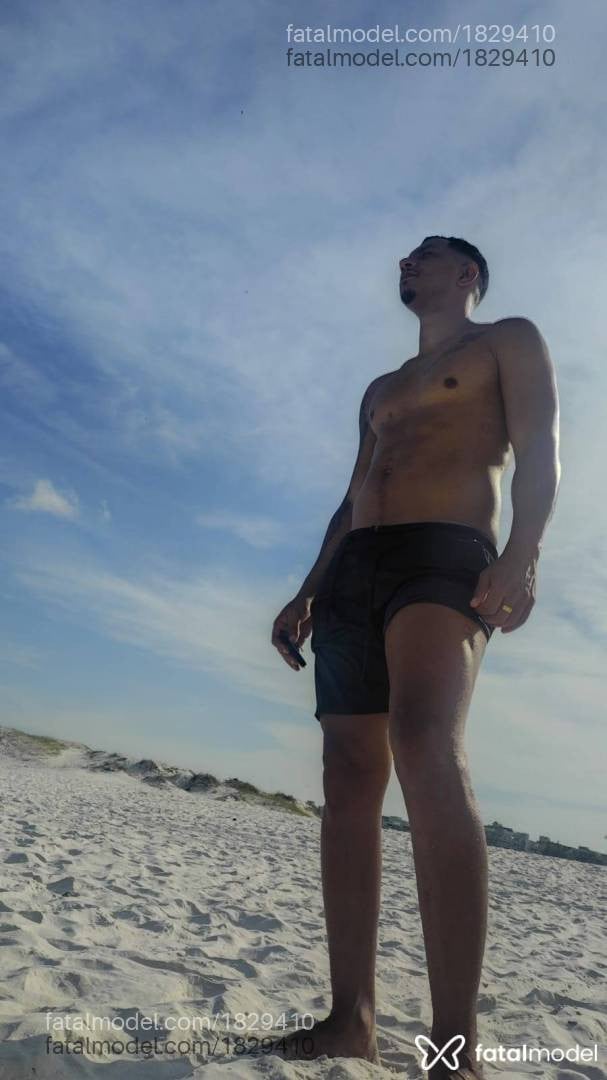 Acompanhante homem morena (o) de olhos castanhos em Cabo Frio - Ricardo Dias