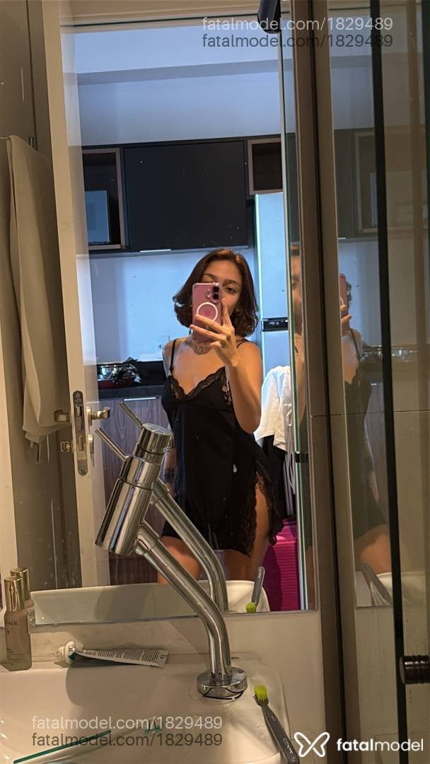 Acompanhante mulher ruiva (o) de olhos verdes em São Paulo - Sophie Araujo