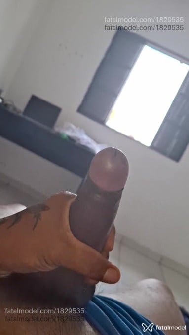 Acompanhante homem com cabelo grisalho de olhos pretos em São Paulo - Eduardopureira