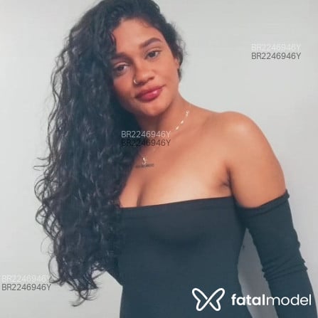 Acompanhante mulher com cabelo castanho de olhos pretos em São Paulo - Lprincs