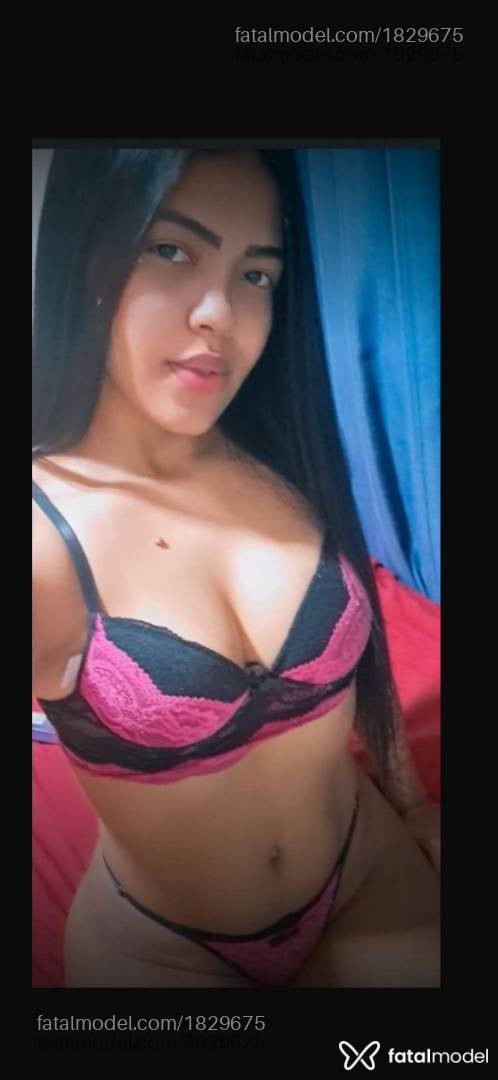 Acompanhante mulher morena (o) de olhos pretos - Bia castro