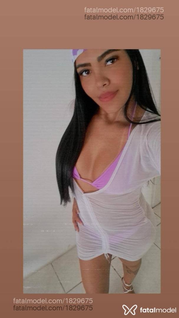 Acompanhante mulher morena (o) de olhos pretos - Bia castro