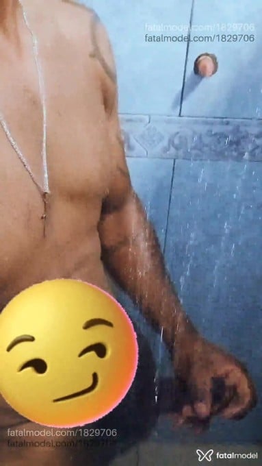 Acompanhante homem sem cabelo de olhos castanhos em Nova Friburgo - Maike