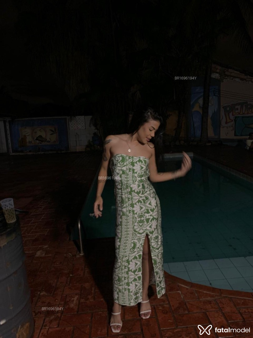 Acompanhante mulher morena (o) de olhos pretos em Goiânia - Clarisse