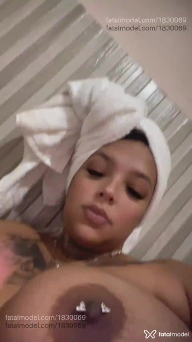 Acompanhante mulher morena (o) de olhos pretos em Itápolis - Paola Guedes