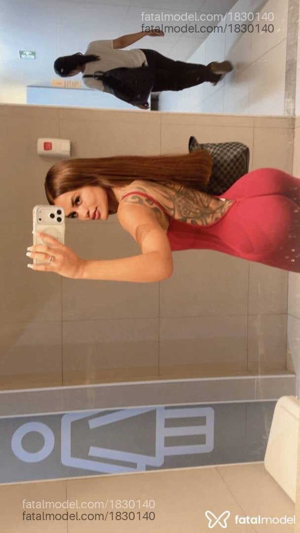 Acompanhante mulher morena (o) de olhos castanhos - Samantha Gutierrez