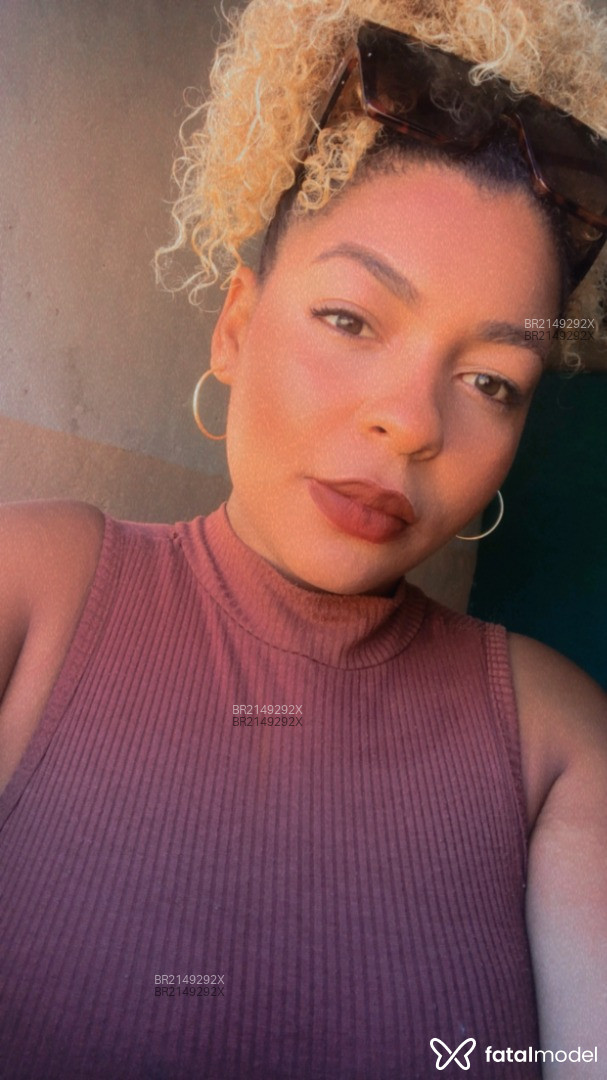 Acompanhante mulher loira (o) de olhos castanhos em São Paulo - Tíssia