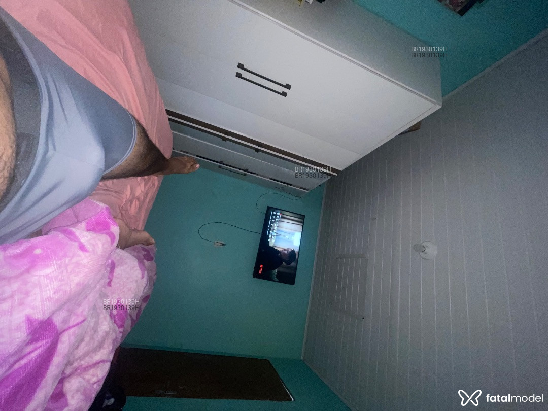 Acompanhante homem morena (o) de olhos castanhos em Porto Alegre - Willzs