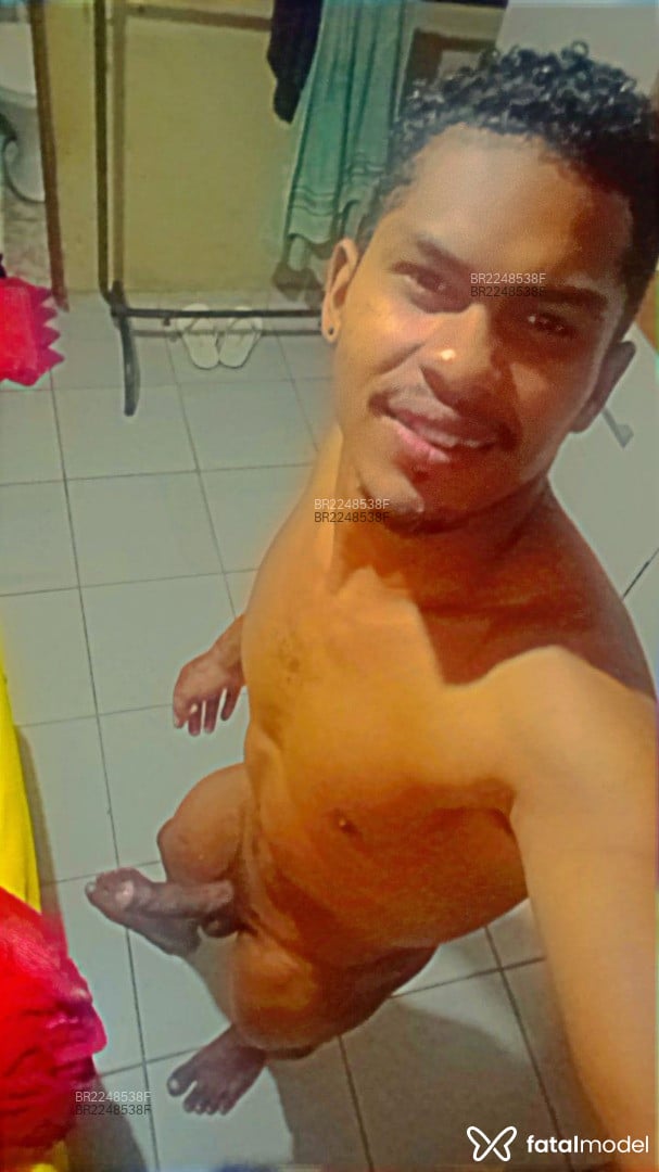 Acompanhante homem morena (o) de olhos castanhos em Palmas Acompanhante homem morena (o) de olhos castanhos em Palmas - Junior