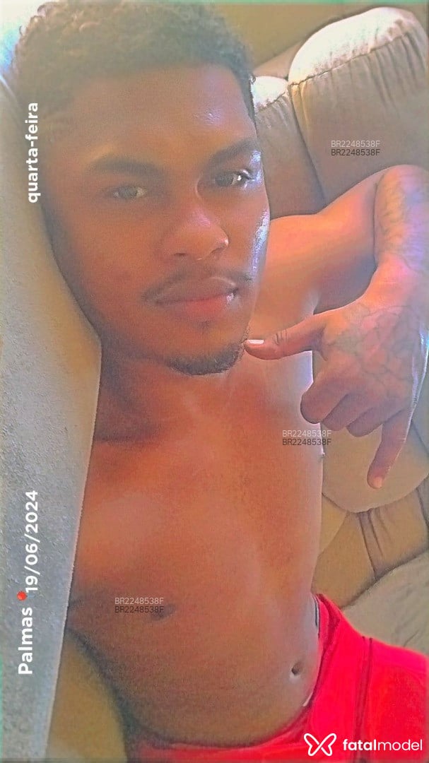 Acompanhante homem morena (o) de olhos castanhos em Palmas Acompanhante homem morena (o) de olhos castanhos em Palmas - Junior