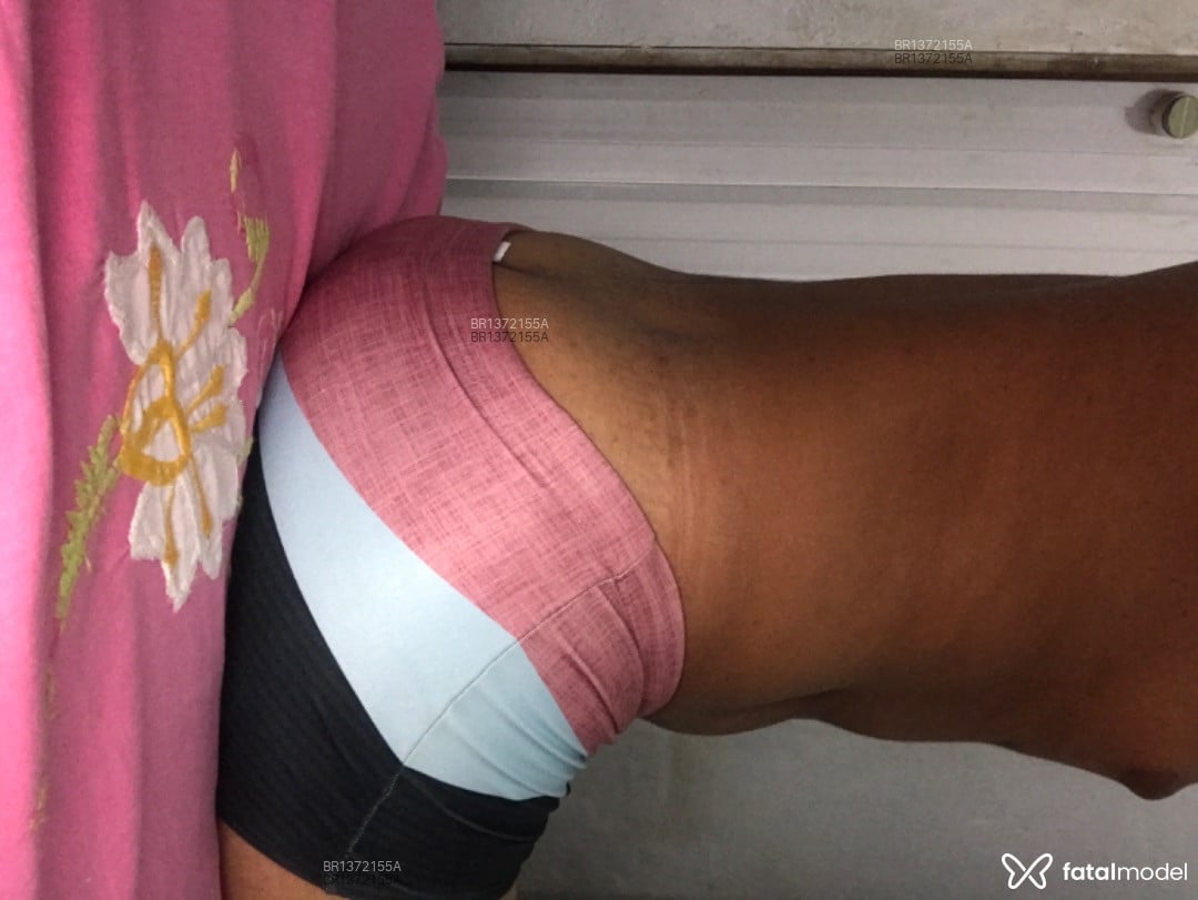 Acompanhante homem morena (o) de olhos castanhos em São Paulo - Lua negra