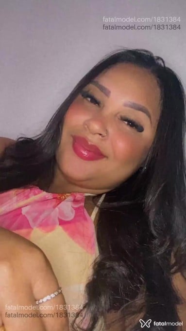 Acompanhante mulher com cabelo castanho de olhos castanhos em Santo Antônio de Jesus - Luara Cerqueira