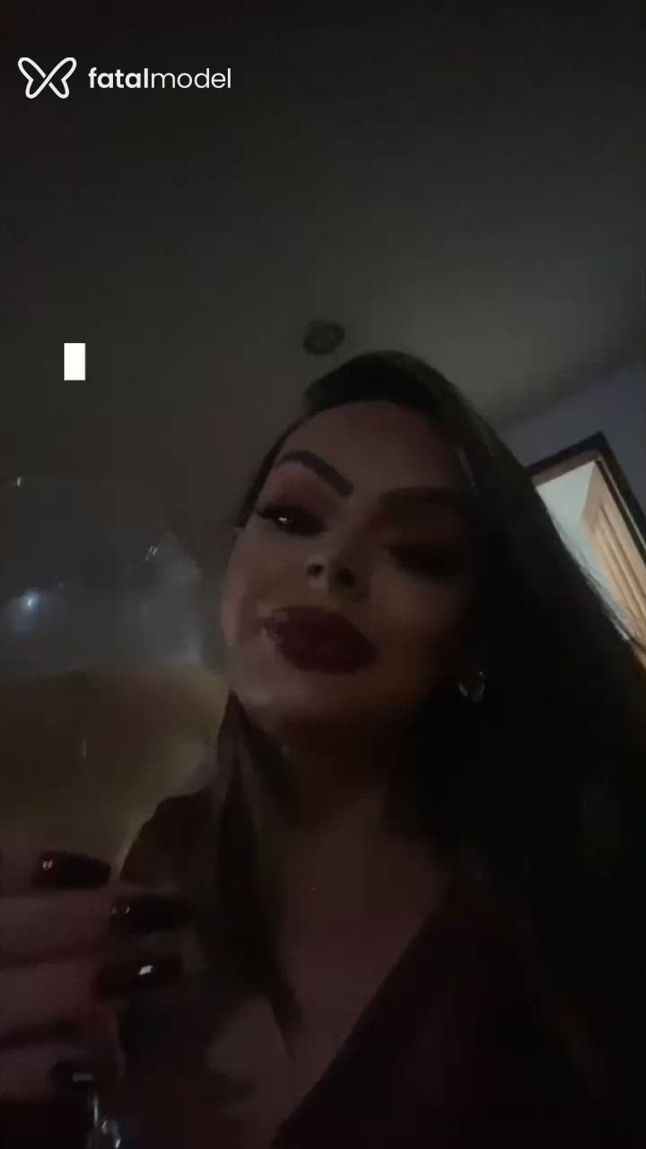 Acompanhante travesti loira (o) de olhos mel - Dany Viana Acompanhante travesti loira (o) de olhos mel - Dany Viana