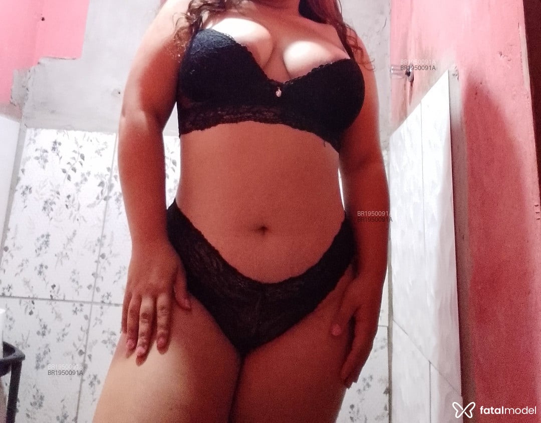 Acompanhante mulher com cabelo castanho de olhos castanhos em Porto Alegre - Bruninha Oliveira