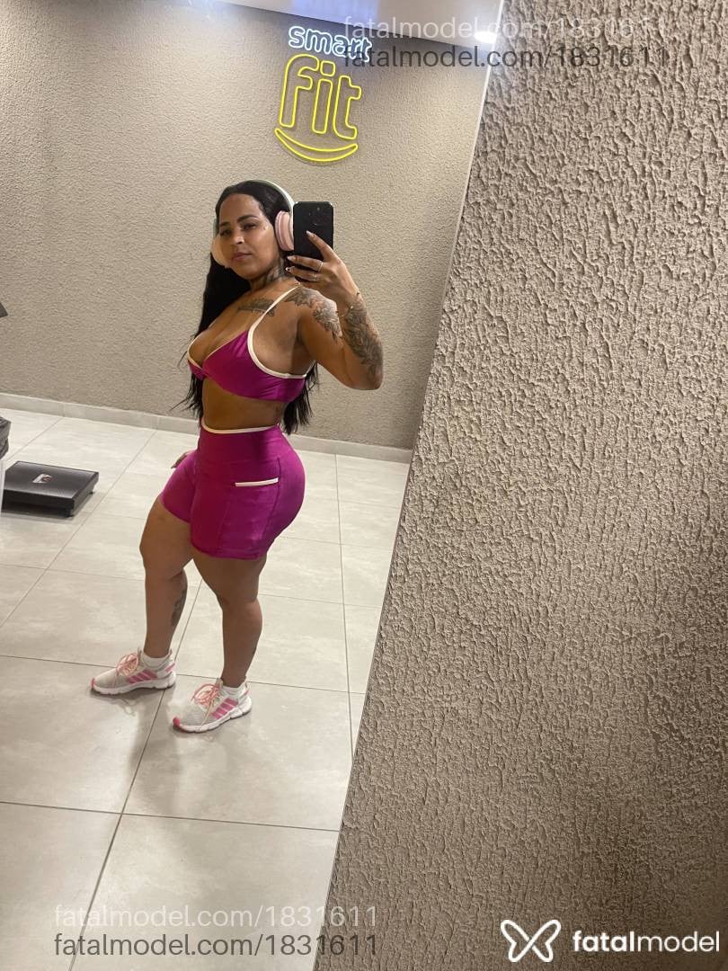 Acompanhante mulher morena (o) de olhos castanhos em Nova Friburgo - Nicole