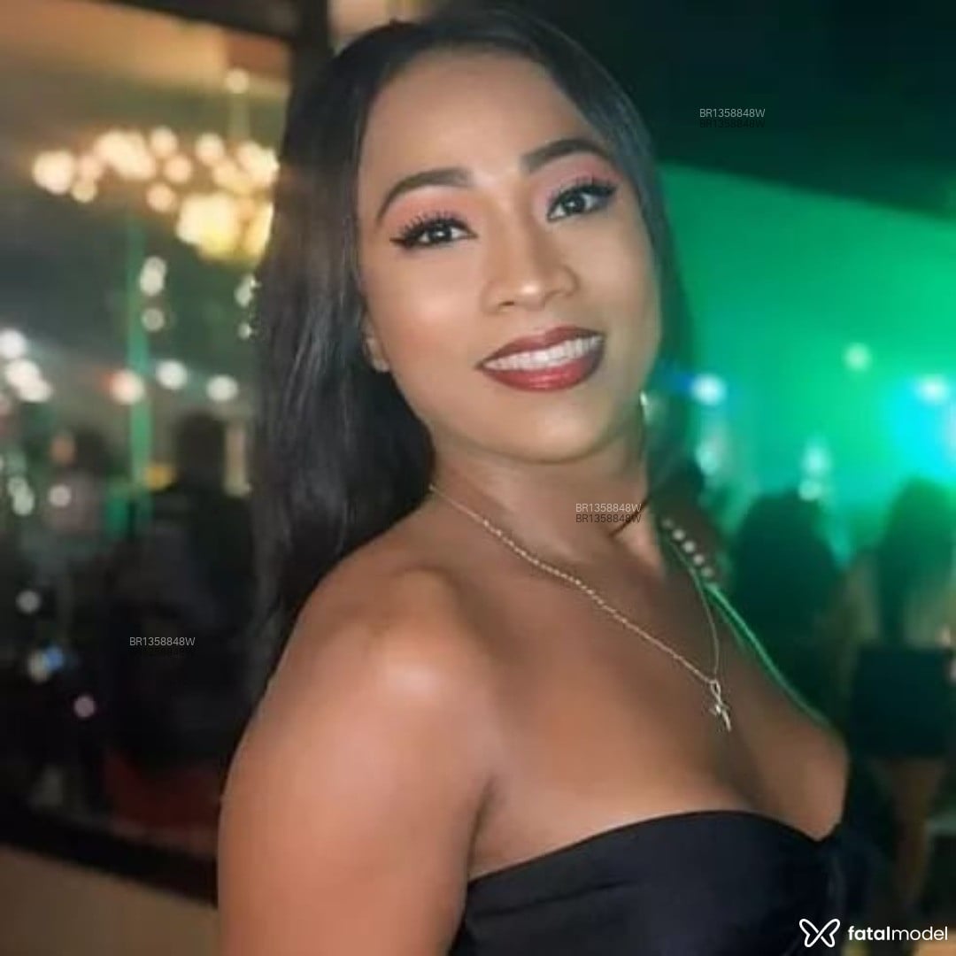 Acompanhante travesti morena (o) de olhos castanhos em Brasília - Yasmin Cardoso