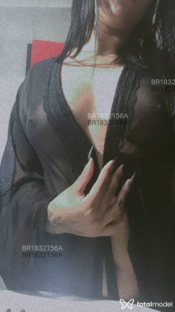 Acompanhante mulher morena (o) de olhos castanhos em Pelotas - Kakah