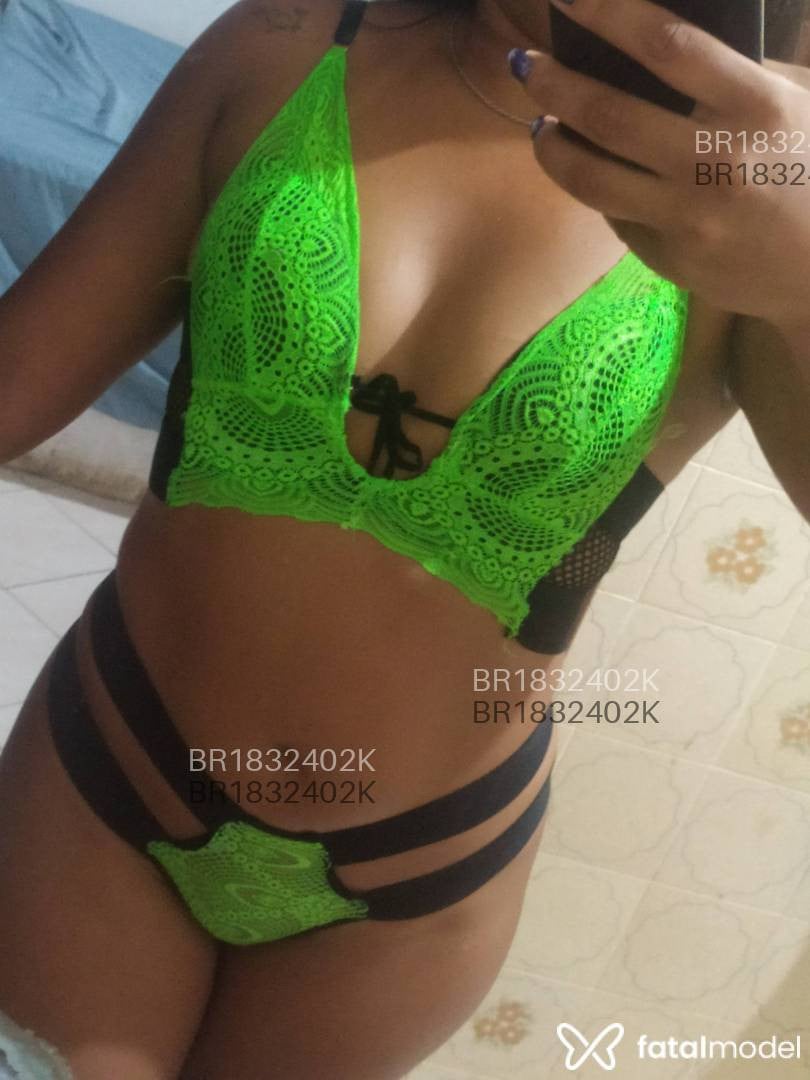 Acompanhante mulher morena (o) de olhos castanhos em São Paulo - Sarah