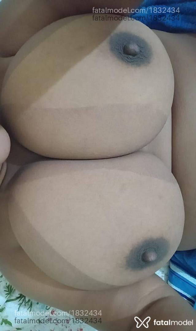 Acompanhante mulher morena (o) de olhos castanhos - Mônica