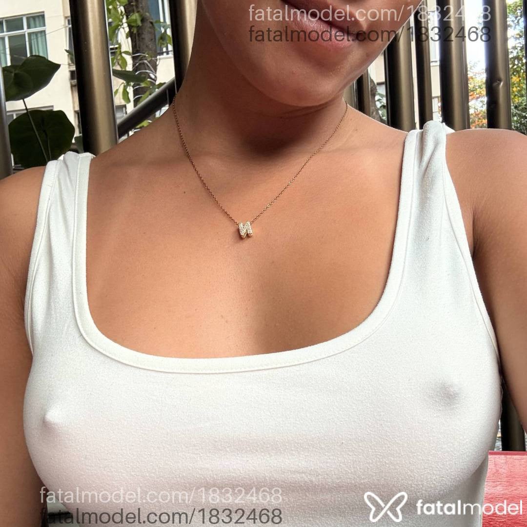 Acompanhante mulher loira (o) de olhos castanhos - Milena Tavares Acompanhante mulher loira (o) de olhos castanhos - Milena Tavares