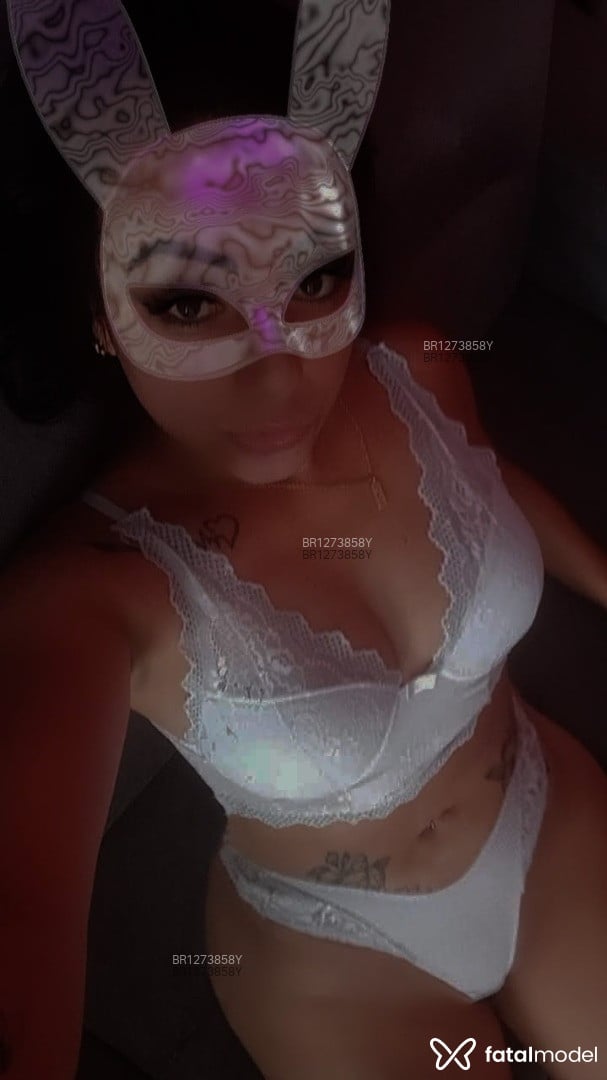 Acompanhante mulher morena (o) de olhos castanhos em Tubarão - Thifany