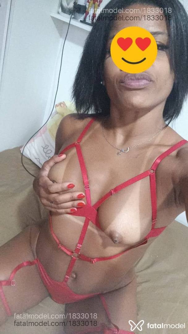 Acompanhante mulher morena (o) de olhos castanhos - Mel Vianna