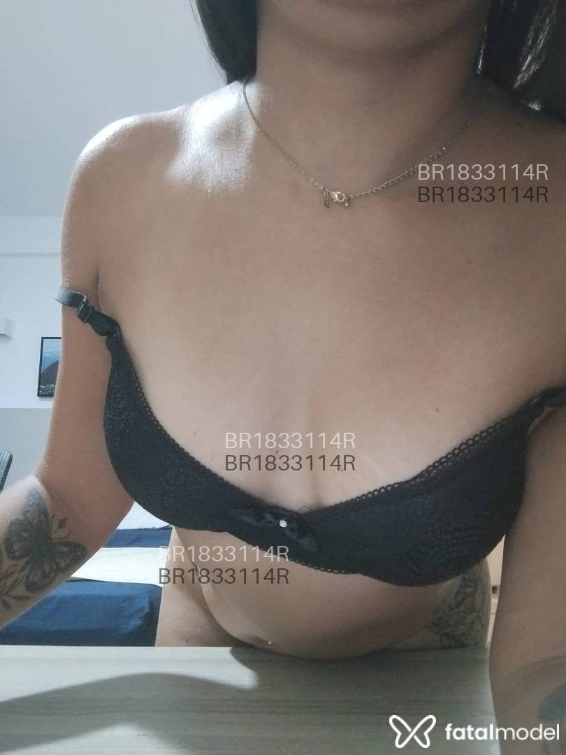 Acompanhante mulher morena (o) de olhos castanhos em Macaé - Elisa