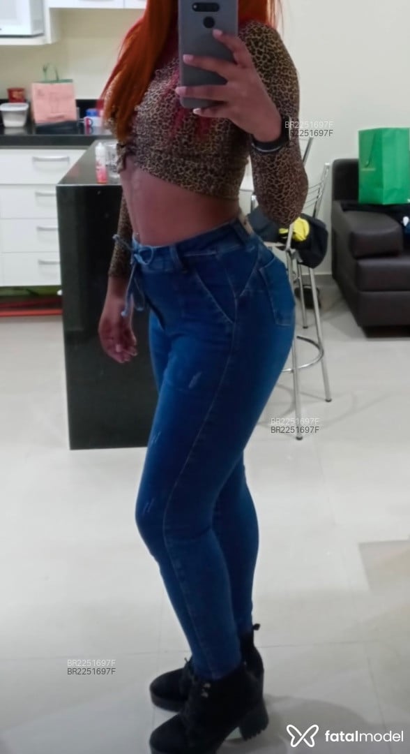 Acompanhante mulher ruiva (o) de olhos castanhos em Brasília Acompanhante mulher ruiva (o) de olhos castanhos em Brasília - Nicolle