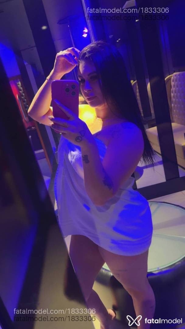 Acompanhante mulher morena (o) de olhos mel - Bruna