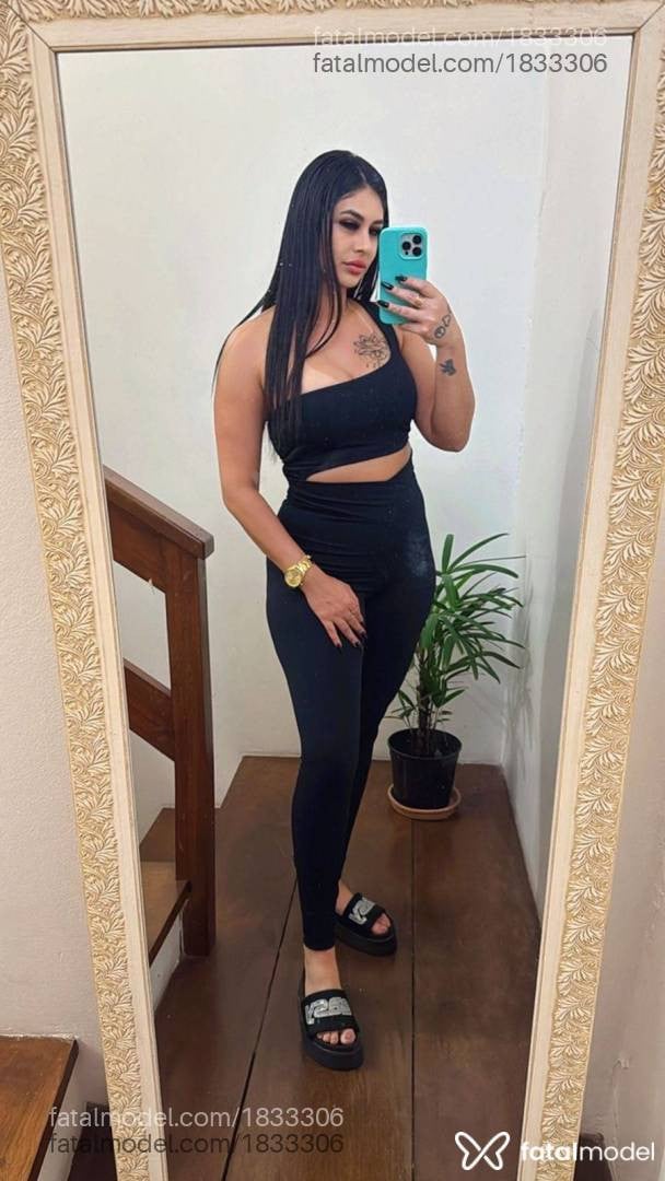 Acompanhante mulher morena (o) de olhos mel - Bruna