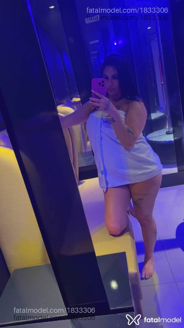 Acompanhante mulher morena (o) de olhos mel - Bruna