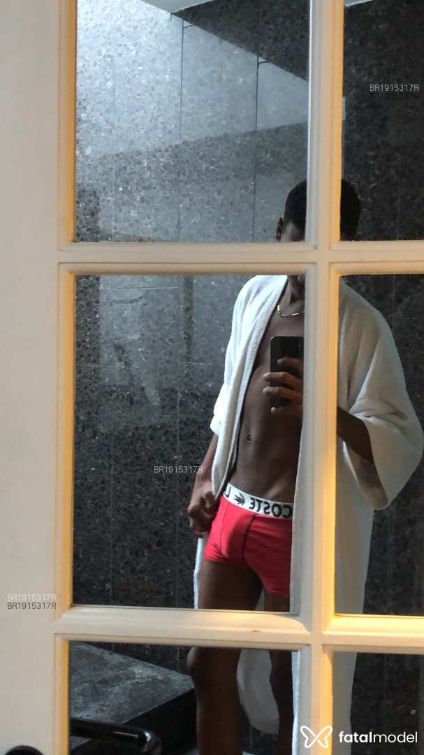 Acompanhante homem morena (o) de olhos pretos em Rio de Janeiro - Caduu