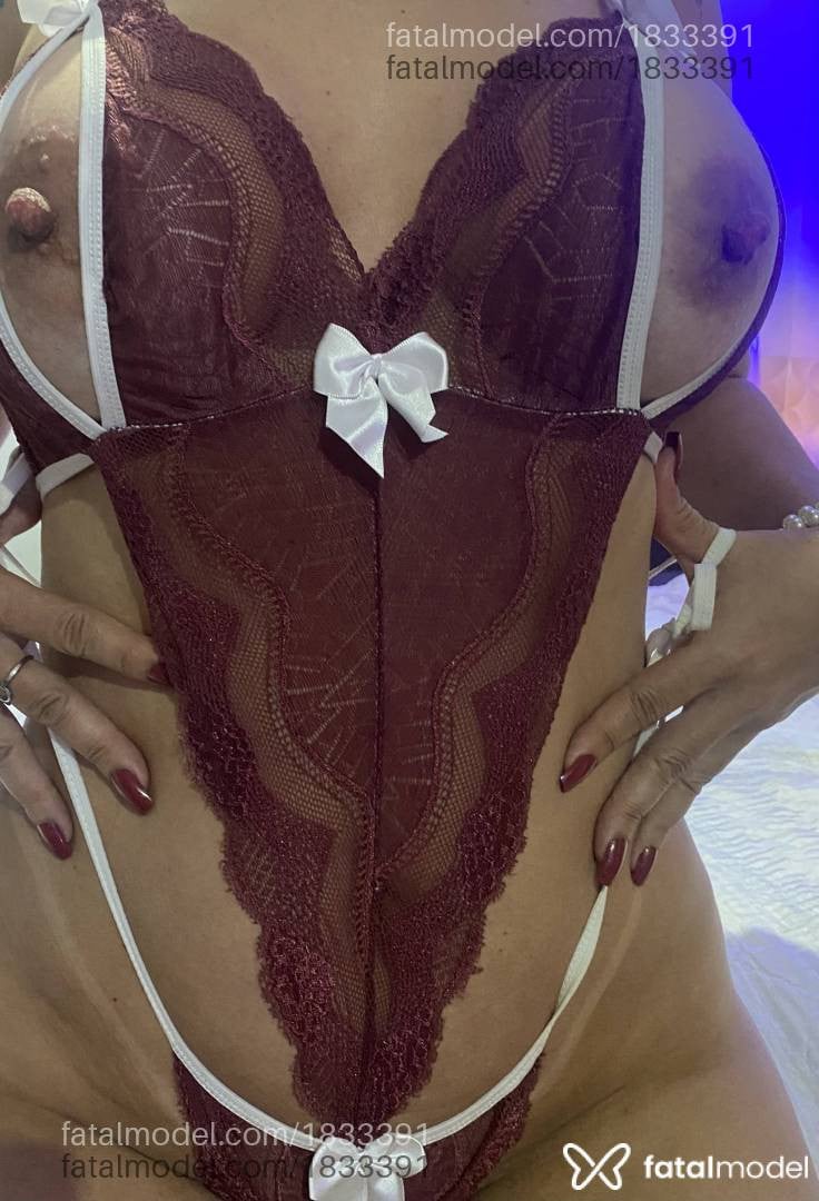Acompanhante mulher morena (o) de olhos castanhos - Maria Eduarda