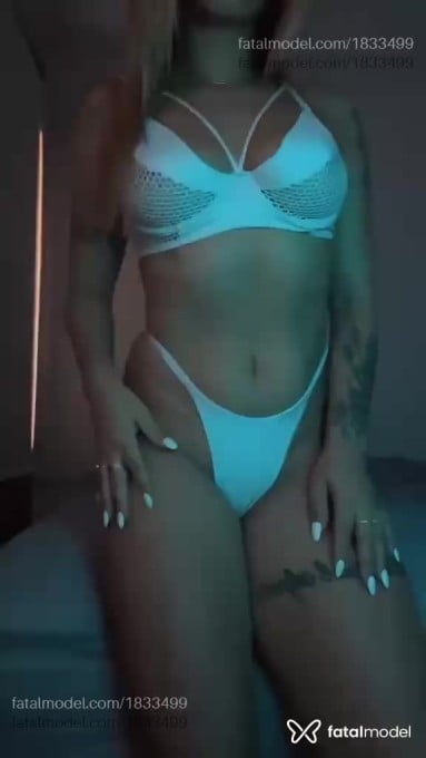 Acompanhante mulher loira (o) de olhos mel em Bagé - Bia Lopes