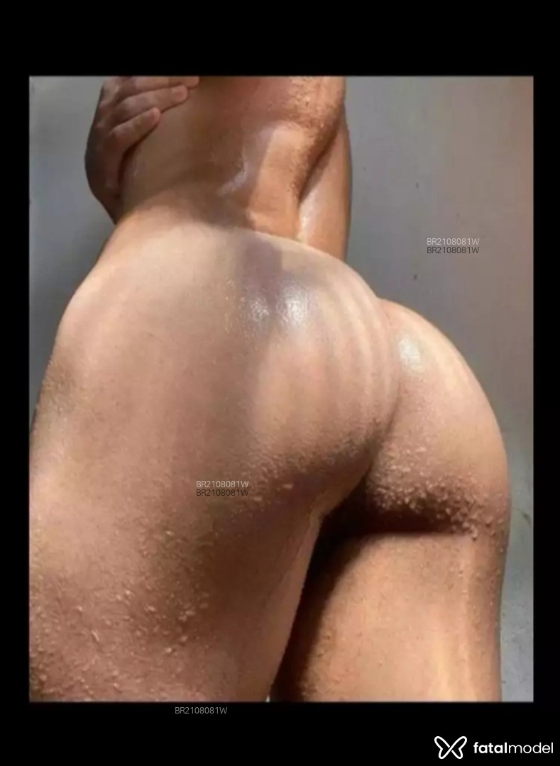 Acompanhante homem morena (o) de olhos castanhos em Canela Acompanhante homem morena (o) de olhos castanhos em Canela - Henrique