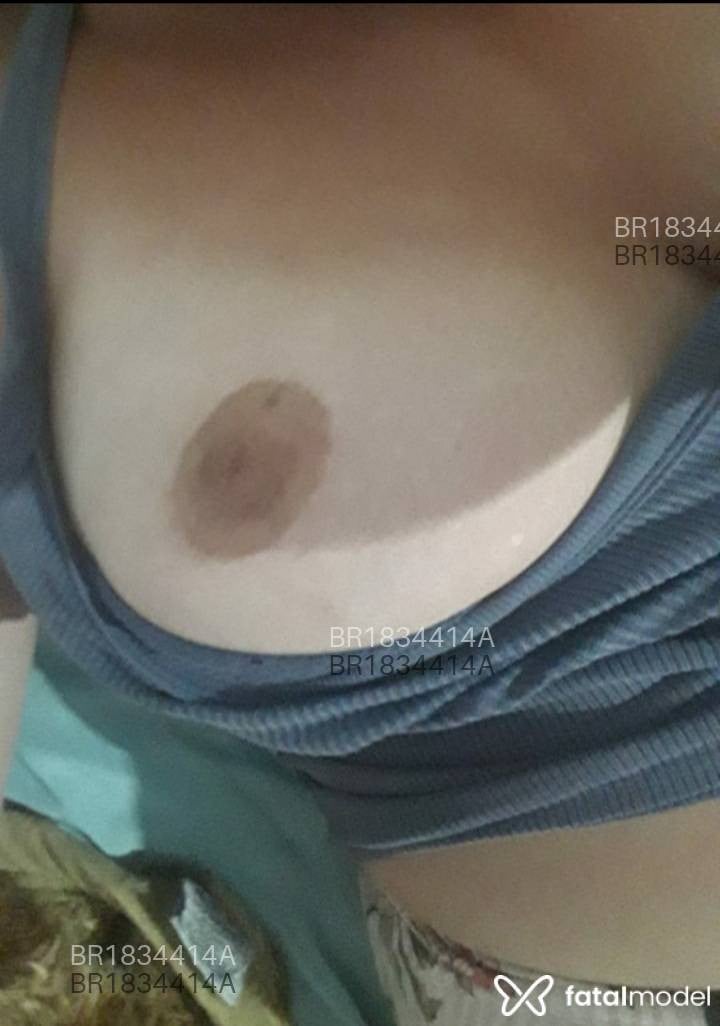 Acompanhante mulher com cabelo castanho de olhos castanhos em Pouso Redondo Acompanhante mulher com cabelo castanho de olhos castanhos em Pouso Redondo - AnnybaixinhA