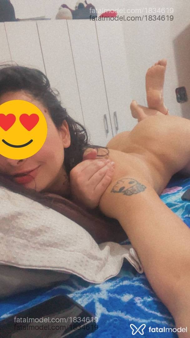Acompanhante mulher morena (o) de olhos pretos - Kay