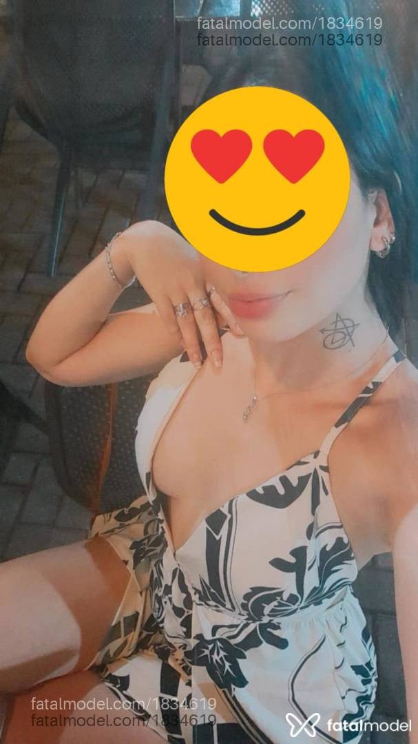 Acompanhante mulher morena (o) de olhos pretos - Kay