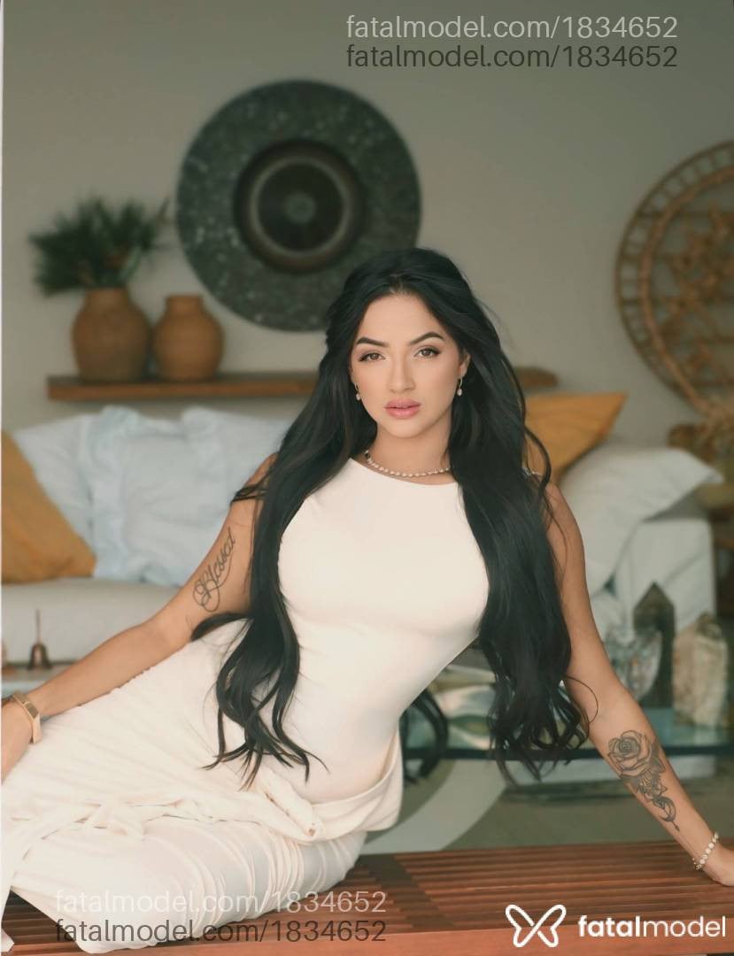 Acompanhante mulher com cabelo castanho de olhos mel em Belo Horizonte - Luana Garcia