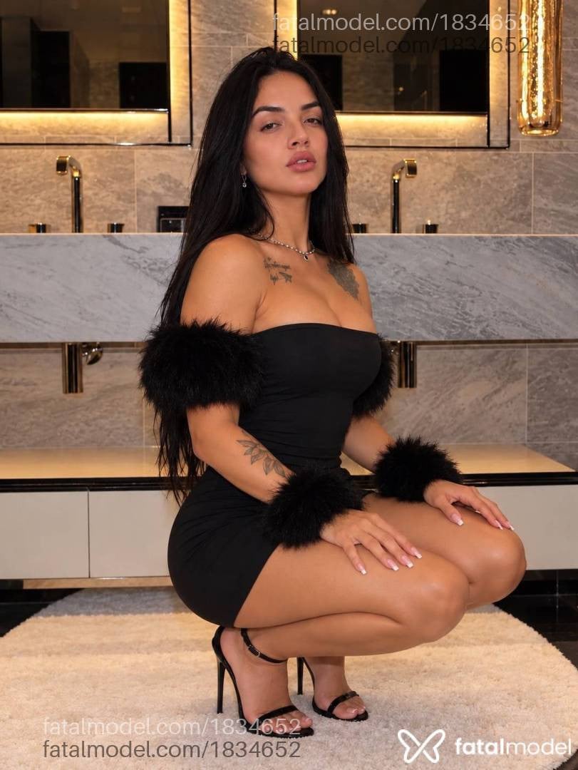 Acompanhante mulher com cabelo castanho de olhos mel - Luana Garcia