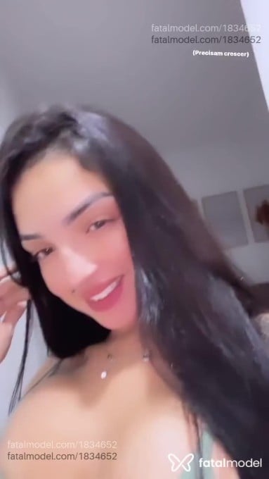 Acompanhante mulher com cabelo castanho de olhos mel em Belo Horizonte - Luana Garcia