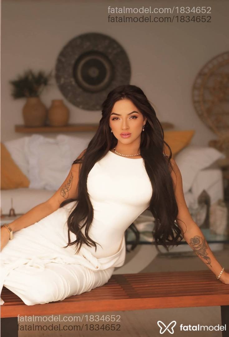 Acompanhante mulher com cabelo castanho de olhos mel em Belo Horizonte Acompanhante mulher com cabelo castanho de olhos mel em Belo Horizonte - Luana Garcia