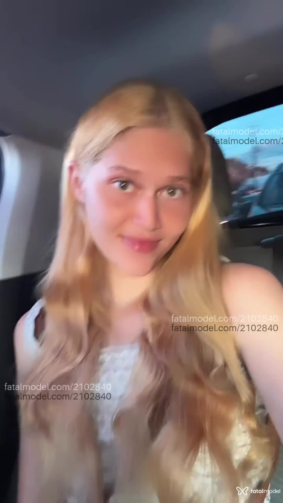 Acompanhante mulher trans loira (o) de olhos verdes em Curitiba - Stella